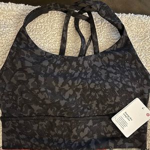NWT LULULEMON SPORTS BRA